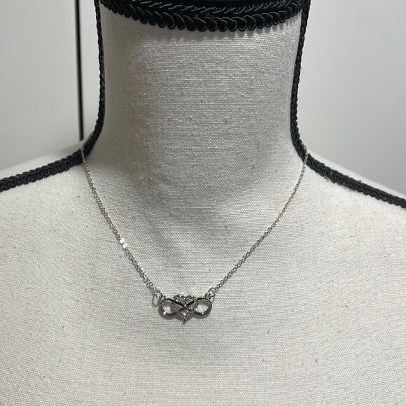 NWOT Infinity symbol and heart with rhinestones - Picture 1 of 3